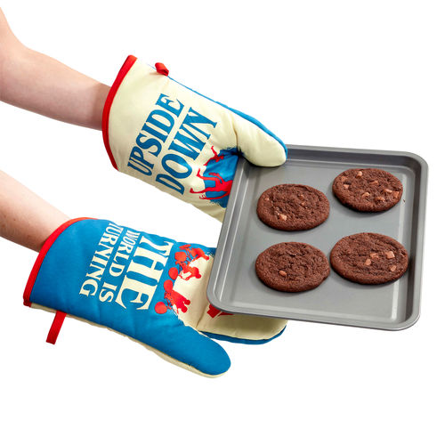 Stranger Things Upside Down Oven Glove Set
