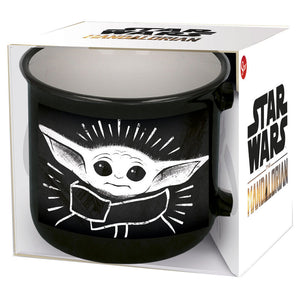 The Mandalorian mug the child